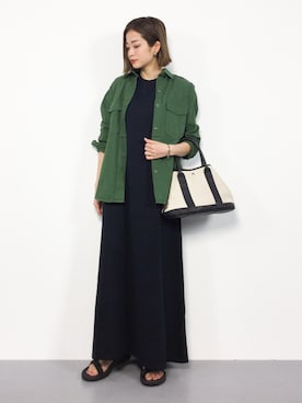 「teva」｜「アイテム（ミリタリージャケット）」を使った、mihiroさん（レディース・156cm）の春コーディネート