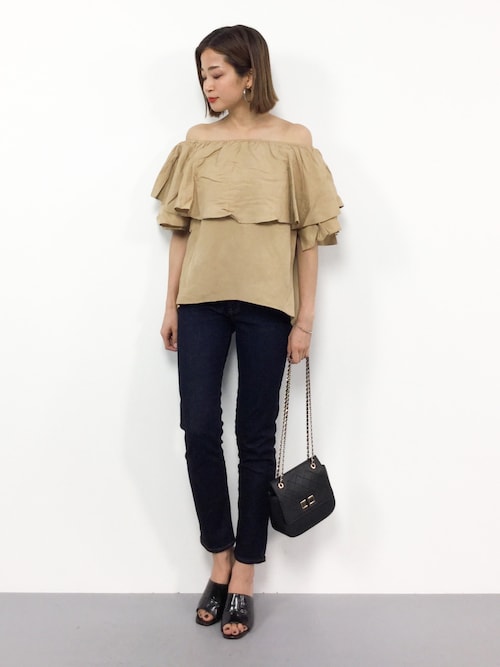 トゥデイフル　TODAYFUL StudioDoe オフショルダーシャツ TODAYFUL（トゥデイフル）の「【TODAYFUL/トゥデイフル】カット