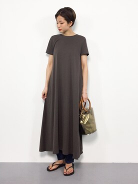 「ADAM ET ROPE'（アダムエロペ）のクリアバケツ巾着バッグ（ハンドバッグ）」を使った、mihiroさん（レディース・156cm）の夏コーディネート