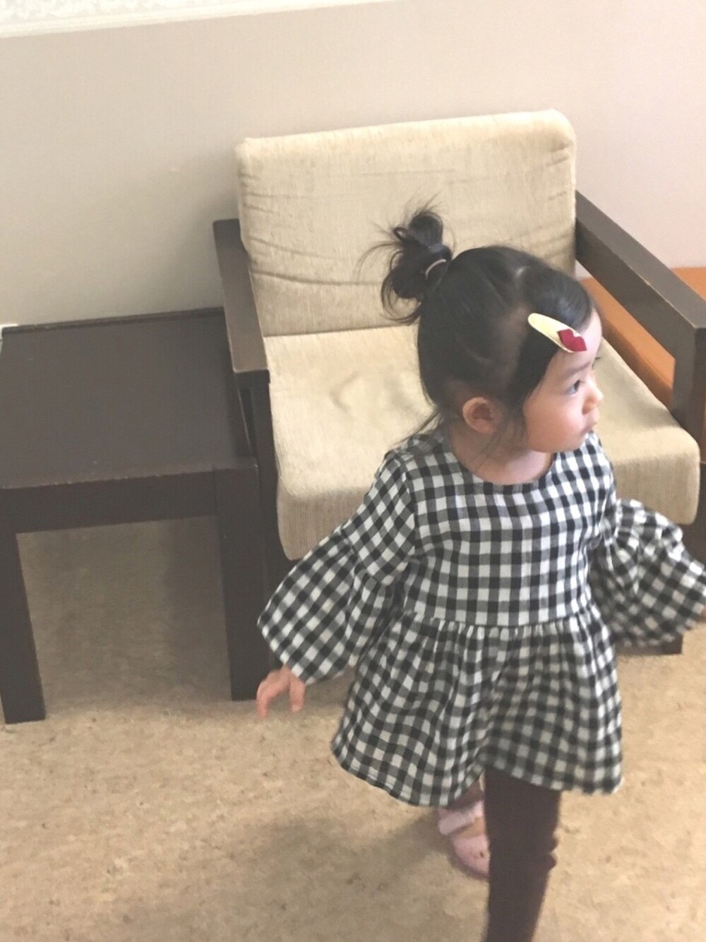 「キッズコーデ、kids、2歳、おんなのこ、korea、秋のコーデ、チェック」｜「koriaのアイテム（シャツ/ブラウス、ブラック系）」を使った、emma*◡̈**さん（キッズ・80cm）の秋コーディネートの1枚目の写真