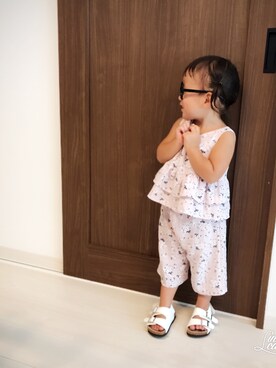 「韓国子供服MOAのアイテム（Overall / Salopette、ピンク系）」を使った、mi-chan31さん（キッズ・80cm）の夏コーディネート