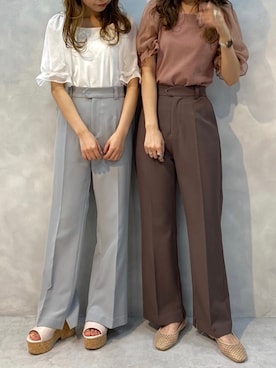 「one after another NICE CLAUP（ワンアフターアナザーナイスクラップ）のアイテム（スラックス、ブラウン系）」を使った、kyonさん（レディース・165cm）の春コーディネート