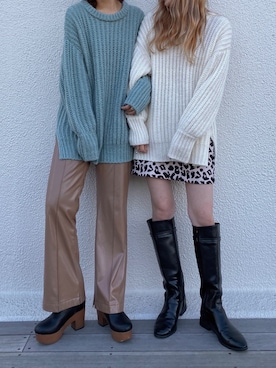 「アイテム（スラックス、ベージュ系）」を使った、kyonさん（レディース・165cm）の冬コーディネート