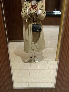 「オールホワイト」｜「アイテム（トレンチコート）」を使った、Saeさん（レディース・165cm）の春コーディネート