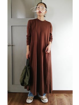 「BEAMS BOY（ビームスボーイ）のNAPRON / ミリタリー クレイジー ペイシェント バッグ（ハンドバッグ）」を使った、まいこさん（レディース・160cm）の秋コーディネート