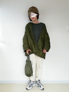 「BEAMS BOY（ビームスボーイ）のNAPRON / ミリタリー クレイジー ペイシェント バッグ（ハンドバッグ）」を使った、まいこさん（レディース・160cm）の冬コーディネート