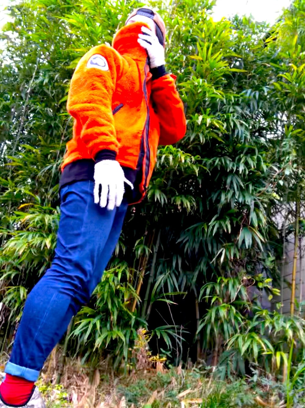 「鼻油、northface、アンタークティカバーサロフトジャケット、あけましておめでとうございます！、ユニクロ、ワークマン、Y-3、おしゃれさんと繋がりたい、新年一発目、2020」｜「Y-3のY-3 TUBE SOCKS（ソックス/靴下、レッド系）」を使った、310U2106さん（メンズ・174cm）の冬コーディネートの1枚目の写真