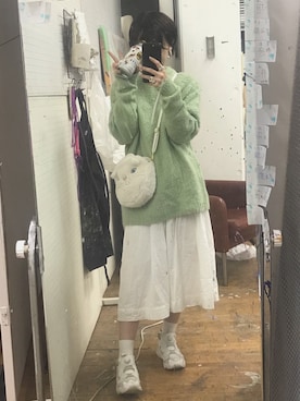 「NICE CLAUP（ナイスクラップ）のアイテム（アクセサリー）」を使った、宝女走由さん（レディース・157cm）の秋コーディネート