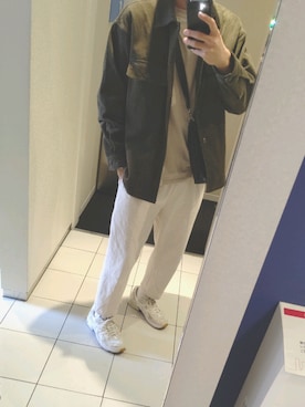 「ASICS（アシックス）のアイテム（スニーカー）」を使った、フミヤさん（メンズ・178cm）の秋コーディネート
