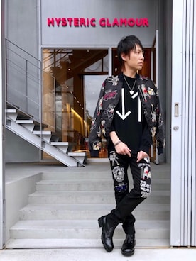 「黒スキニー」｜「アイテム（スカジャン）」を使った、RYUさん（メンズ・172cm）の秋コーディネート