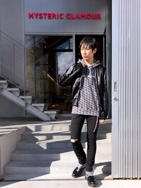 「黒スキニー」｜「アイテム（スカジャン）」を使った、RYUさん（メンズ・172cm）の春コーディネート