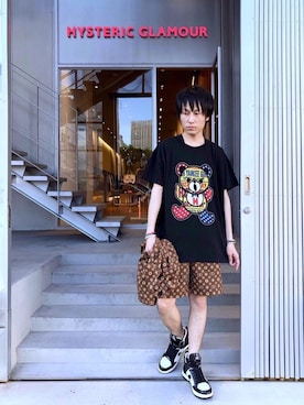「アイテム（バングル/リストバンド、レッド系）」を使った、RYUさん（メンズ・172cm）の夏コーディネート