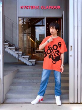 「アイテム（バングル/リストバンド、レッド系）」を使った、RYUさん（メンズ・172cm）の夏コーディネート