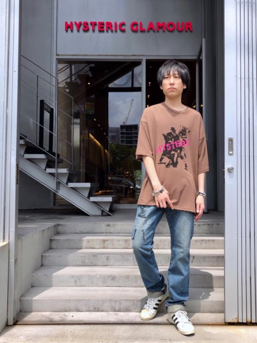 HYSTERIC GLAMOUR（ヒステリックグラマー）の「CATS FIGHT オーバー