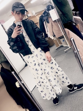 「大人ガーリー」｜「アイテム（MA-1）」を使った、あびたらさん（レディース・165cm）の秋コーディネート