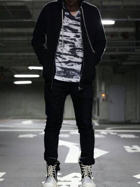 「DRKSHDW by RICK OWENS（ダークシャドウ バイ リックオウエンス）のアイテム（パーカー）」を使った、detail_kanazawaさん（メンズ・173cm）の春コーディネート