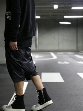 「DRKSHDW by RICK OWENS（ダークシャドウ バイ リックオウエンス）のアイテム（パーカー）」を使った、detail_kanazawaさん（メンズ・173cm）の春コーディネート