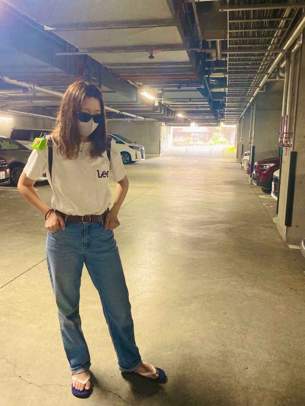 「シンプルコーデ、カジュアルコーデ、ラフコーデ、デニムパンツ、ラブアンドピース2020、HOLLISTER、いいね、save、フォローお願いします🤑、いいね返し、おしゃれさんと繋がりたい、フォローミー」｜「Leeの＜Ｌｅｅ＞ポケットロゴＴシャツ（Tシャツ/カットソー、ホワイト系）」を使った、🐶🐾さん（レディース・165cm）の秋コーディネートの1枚目の写真
