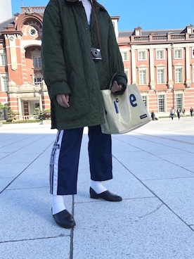 「アディダスオリジナルス」｜「アイテム（ドレスシューズ）」を使った、のむ 記録用さん（レディース・161cm）の春コーディネート