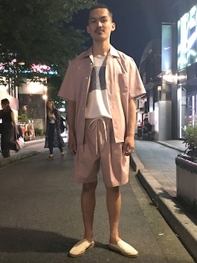 「SHIPS JET BLUE（シップスジェットブルー）のアイテム（Tシャツ/カットソー）」を使った、高村さん（メンズ・174cm）の夏コーディネート