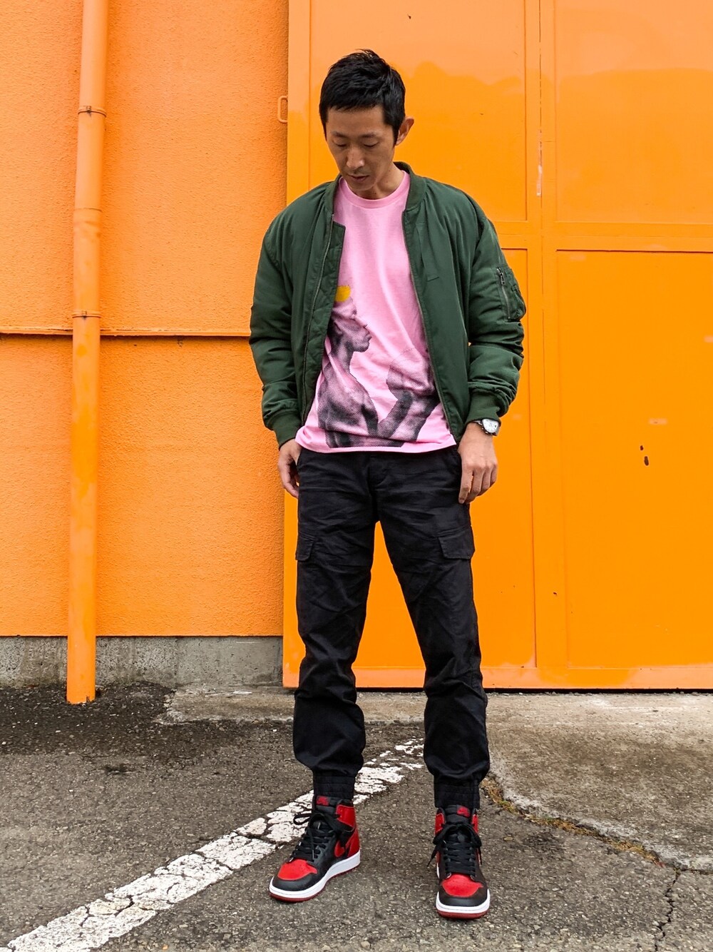 「EMPORIO ARMANI、AIR JORDAN、RODMAN、banned、秋のコーデ、ミリタリー、ジョーダン、nico and…、腕時計」｜「EMPORIO ARMANIのAR11240（アナログ腕時計、グレー系）」を使った、ほねさん（メンズ・176cm）の秋コーディネートの1枚目の写真