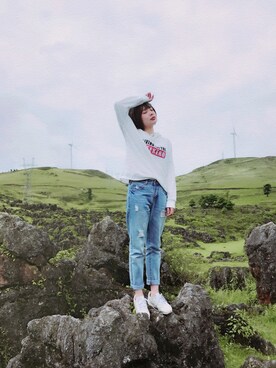 「Lee（リー）のアイテム（デニムパンツ、ブルー系）」を使った、Ketsu_zさん（レディース）の秋コーディネート