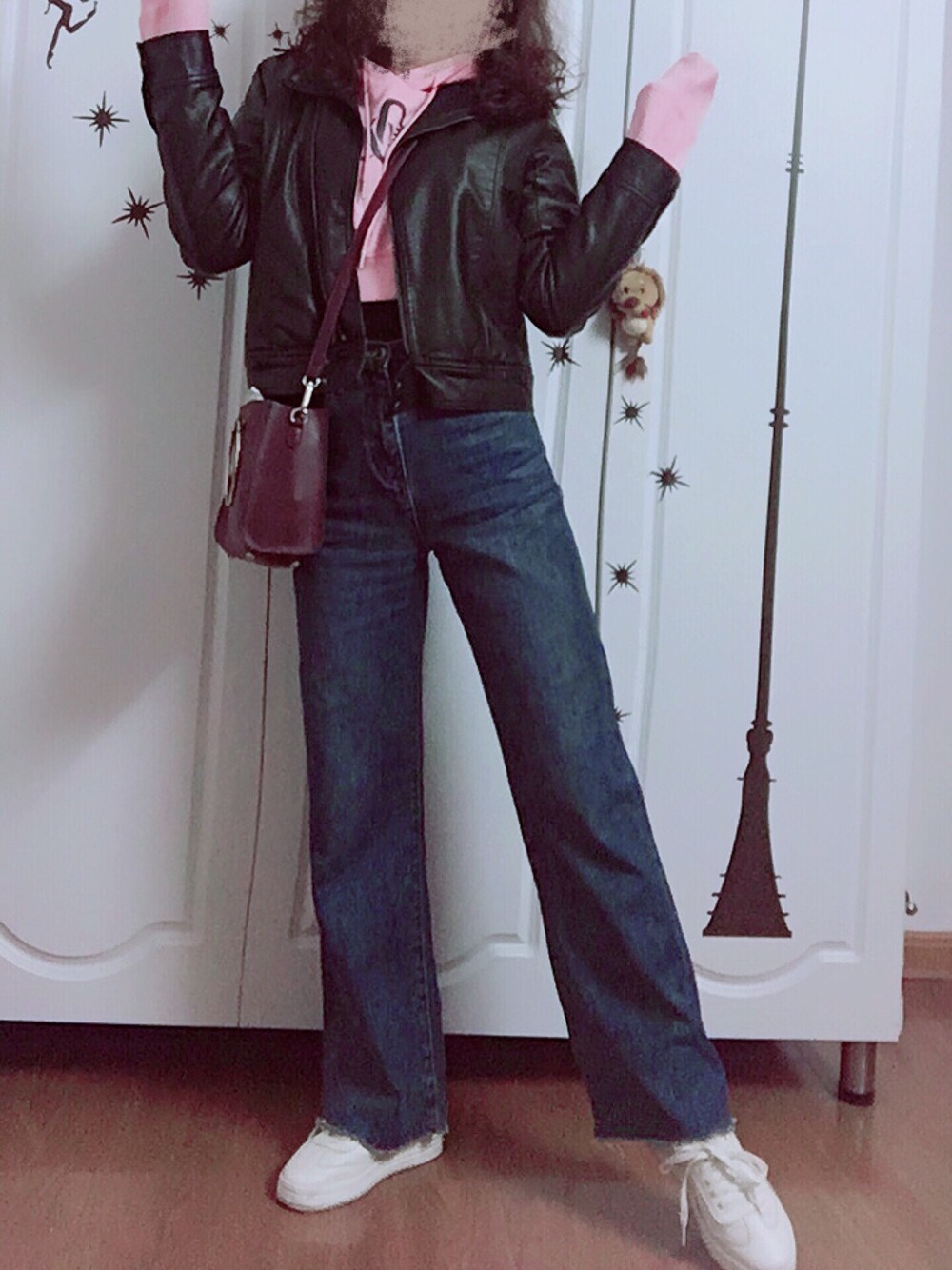 「カジュアル」｜「Levi'sのアイテム（その他パンツ、ブルー系）」を使った、❀凉凉❀さん（レディース・160cm）の秋コーディネートの1枚目の写真