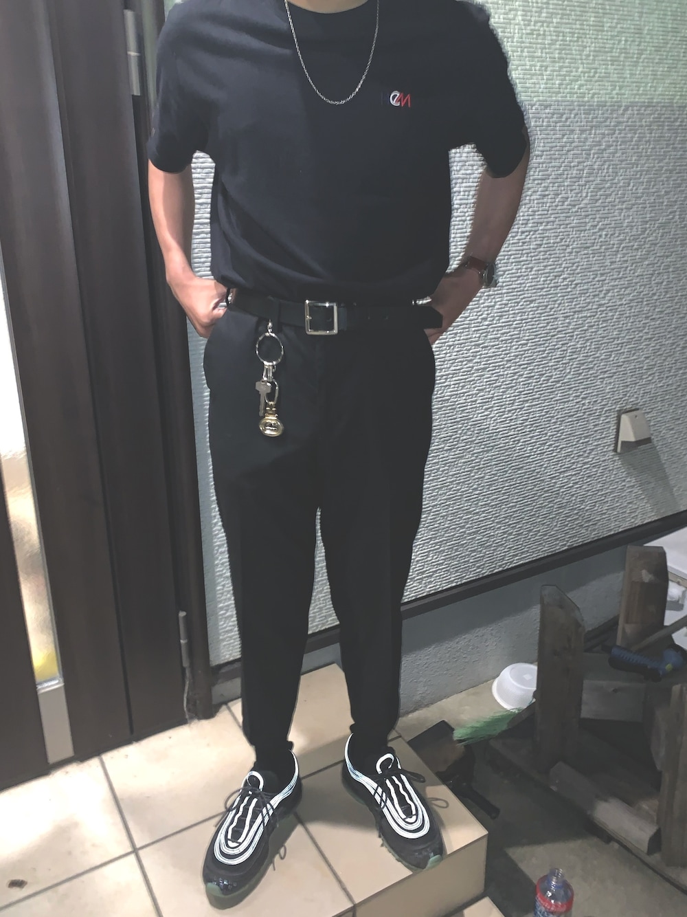 「お洒落さんとつながりたい、いいね、save、フォローお願いします🤑、ブラック、ブラックコーデ、ワントーンコーデ」｜「GUのアイテム（スラックス、ブラック系）」を使った、虎🐅さん（メンズ・170cm）の春コーディネートの1枚目の写真