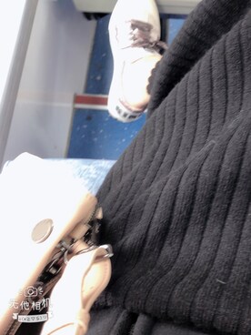 「TOUGH（タフ）のアイテム」を使った、joyce yangさん（レディース・161cm）の春コーディネート