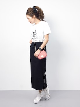 「ミッキーT」｜..HK..さん（レディース・159cm）の春コーディネート