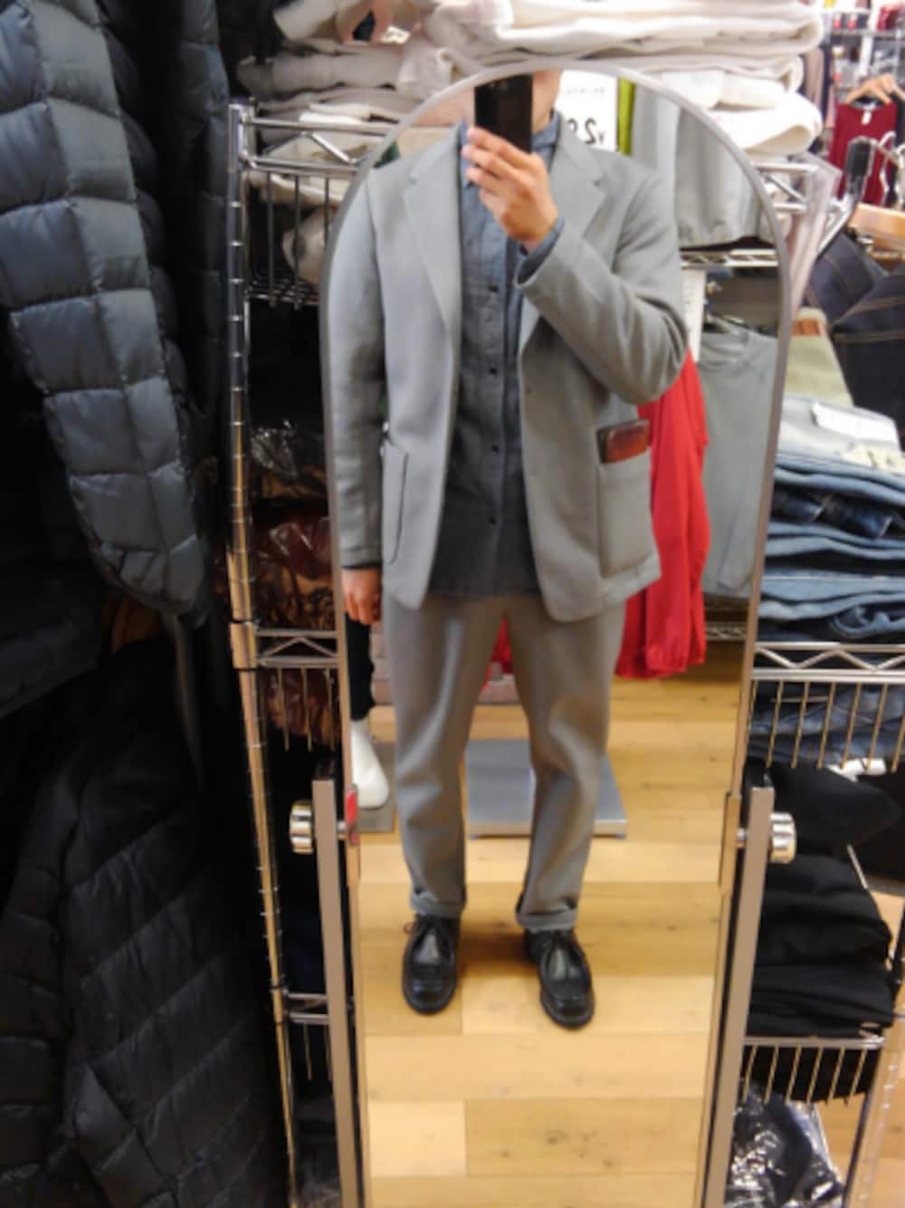 「Parabootのアイテム（ブーツ、ブラック系）」を使った、脳みそ筋肉さん（メンズ・170cm）の秋コーディネートの1枚目の写真