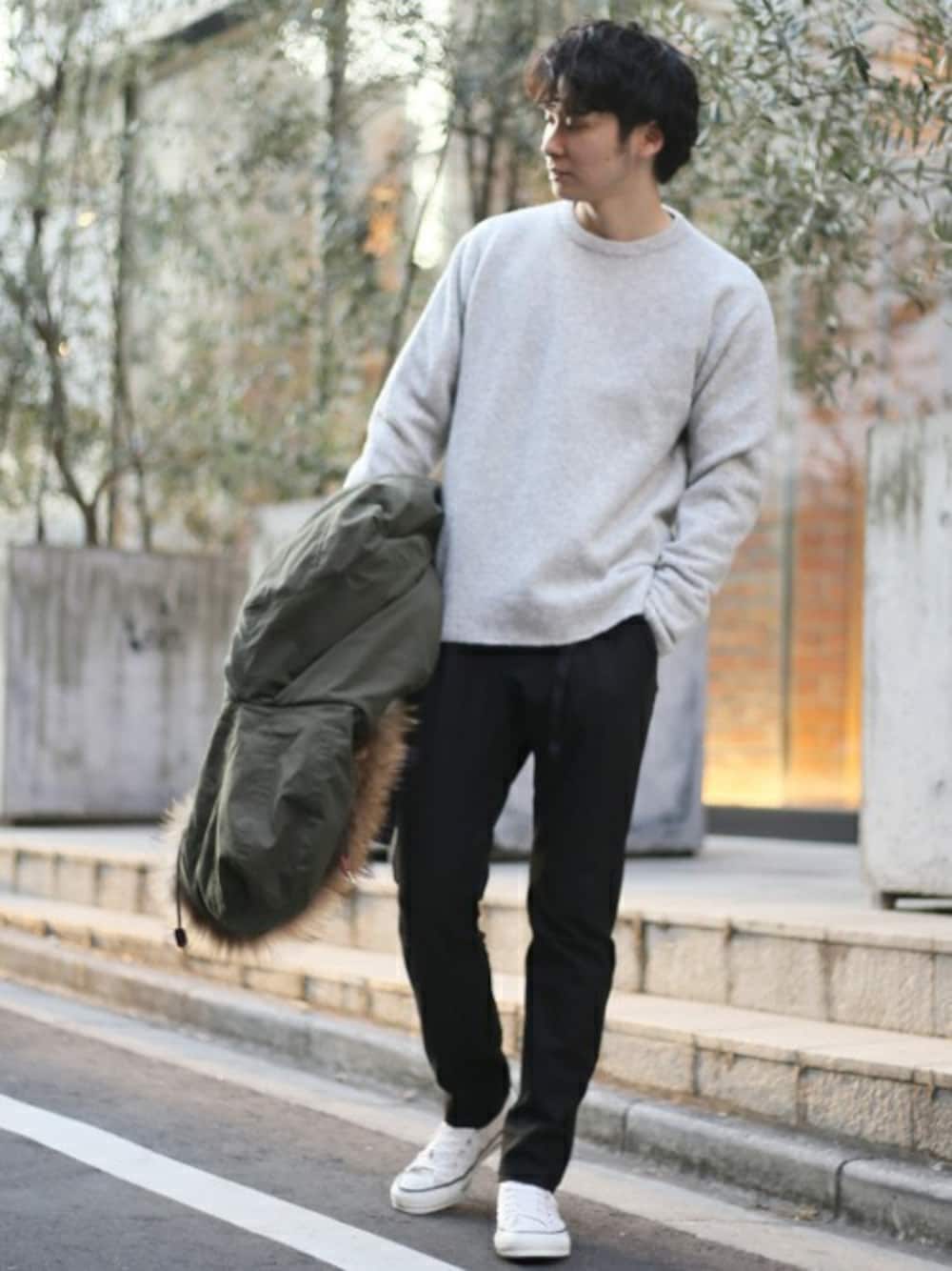 「ニット、ミリタリー、converse、N-3B、スポーツミックス、クルーネック、ベルト付き、Japan、417 by EDIFICE、417 EDIFICE」｜「417 EDIFICEの◇YAK クルーネックニット（ニット/セーター、グレー系）」を使った、417 officialさん（メンズ・173cm）の冬コーディネートの1枚目の写真