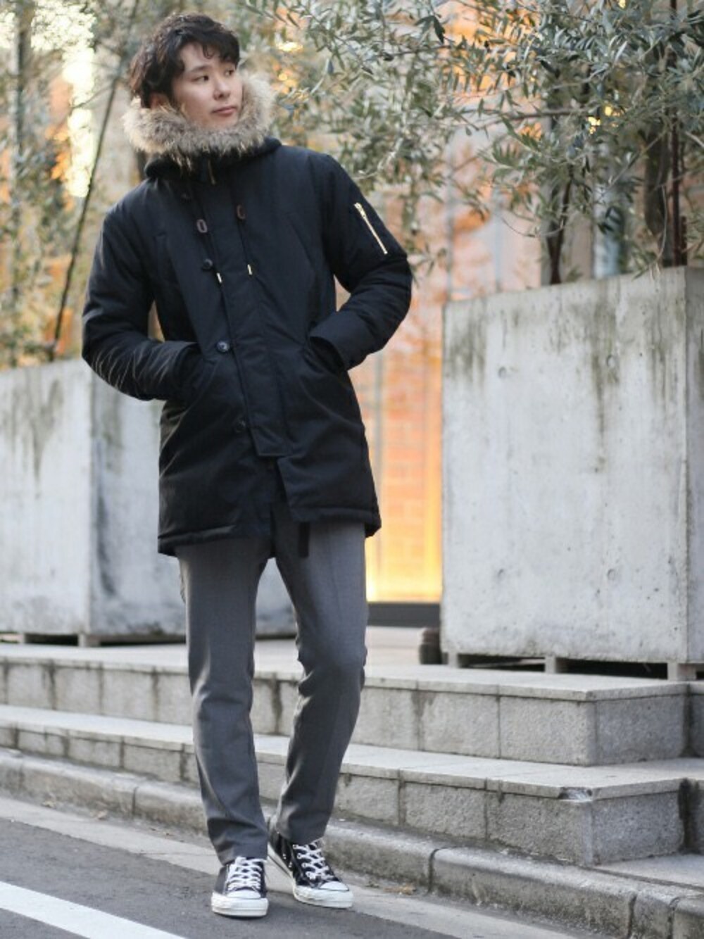 「パンツ、ミリタリー、converse、N-3B、フライトジャケット、Japan、417 by EDIFICE、ベルト垂らし、起毛素材、417 EDIFICE」｜「417 EDIFICEの◇N-3Bフライトジャケット（その他アウター、ブラック系）」を使った、417 officialさん（メンズ・173cm）の冬コーディネートの1枚目の写真