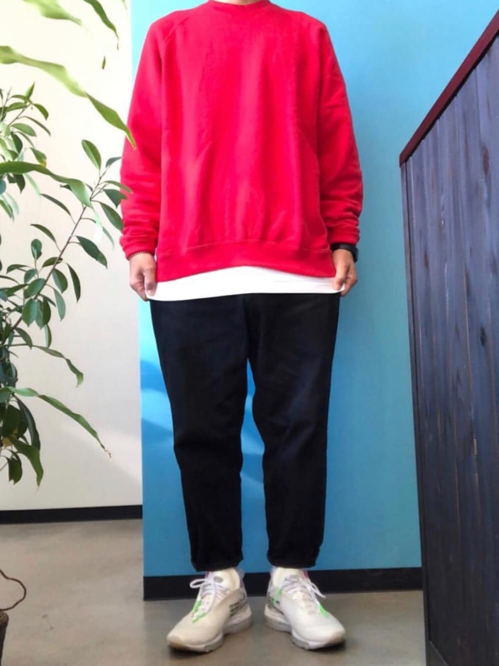 「loopwheeler、graphpaper、supreme、bukht、THE TEN、off white、The ten off white、Nike air max 97、NIKE、ZOZO公認ユーザー」｜「bukhtのアイテム（パンツ、ブラック系）」を使った、hellocoordinateさん（メンズ・170cm）の冬コーディネートの1枚目の写真