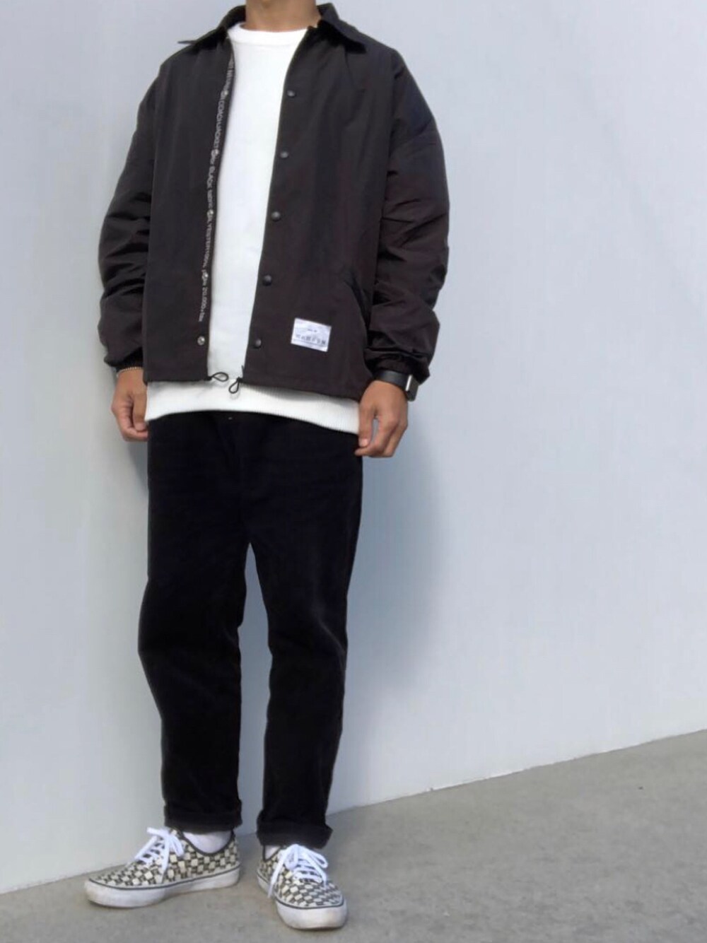 「neonsign、neon sign、AURALEE、universaloverall、VANS、supreme、Supreme(シュプリーム)、今日のコーデ、おしゃれさんと繋がりたい、fashion」｜「NEONSIGNのアイテム（ナイロンジャケット、ブラック系）」を使った、hellocoordinateさん（メンズ・170cm）の冬コーディネートの1枚目の写真