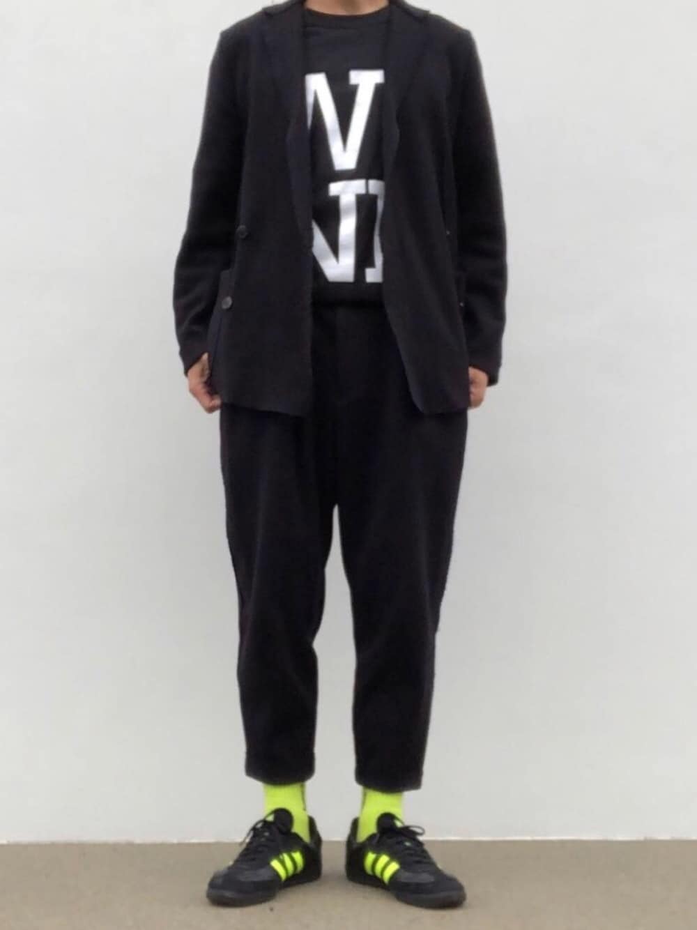 「WIND AND SEA、WINDANDSEA、SATURDAYS SURF NYC、SATURDAYS NYC、tim.、NEIGHBORHOOD、2018マイベストコーデ、おしゃれさんと繋がりたい、セットアップ、レイヤードstyle」｜「tim.のアイテム（ジャケット/アウター、ブラック系）」を使った、hellocoordinateさん（メンズ・170cm）の冬コーディネートの1枚目の写真
