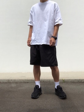 「WISM（ウィズム）のアイテム」を使った、hellocoordinateさん（メンズ・170cm）の夏コーディネート