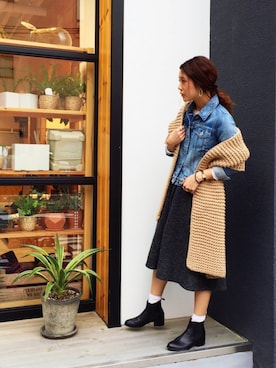 「TODAYFUL（トゥデイフル）のアイテム（デニムジャケット）」を使った、SAAYA KOUZAWAさん（レディース・165cm）の冬コーディネート