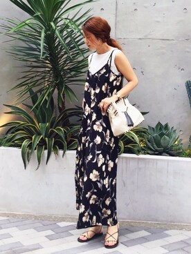 「アイテム（チューブトップ）」を使った、SAAYA KOUZAWAさん（レディース・165cm）の夏コーディネート