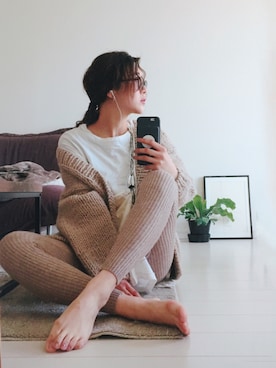 「アイテム（ボディバッグ/ウエストポーチ）」を使った、SAAYA KOUZAWAさん（レディース・165cm）の春コーディネート