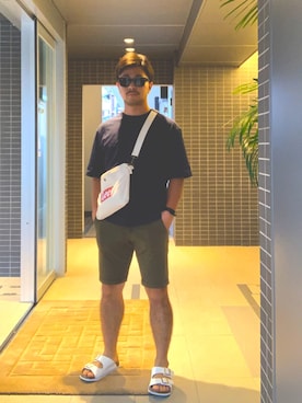 「Levi's（リーバイス）のアイテム（サンダル）」を使った、tkmngskさん（メンズ・164cm）の夏コーディネート