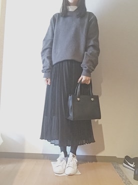 「LOWRYS FARM（ローリーズファーム）のシフォンプリーツスカート　713473（スカート）」を使った、yuriさん（レディース・163cm）の冬コーディネート