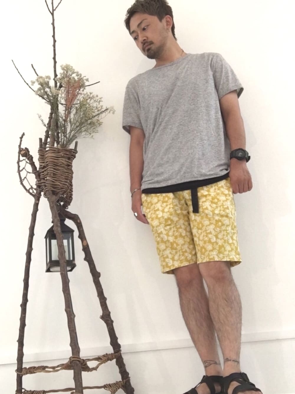 「夏コーデ、休日スタイル、オトナカジュアル、シンプルコーデ、ハーフパンツ、美容師、おしゃれさんと繋がりたい」｜「H&Mのアイテム（Tシャツ/カットソー、グレー系）」を使った、✂︎ NAOTO ✂︎さん（メンズ・170cm）の夏コーディネートの1枚目の写真