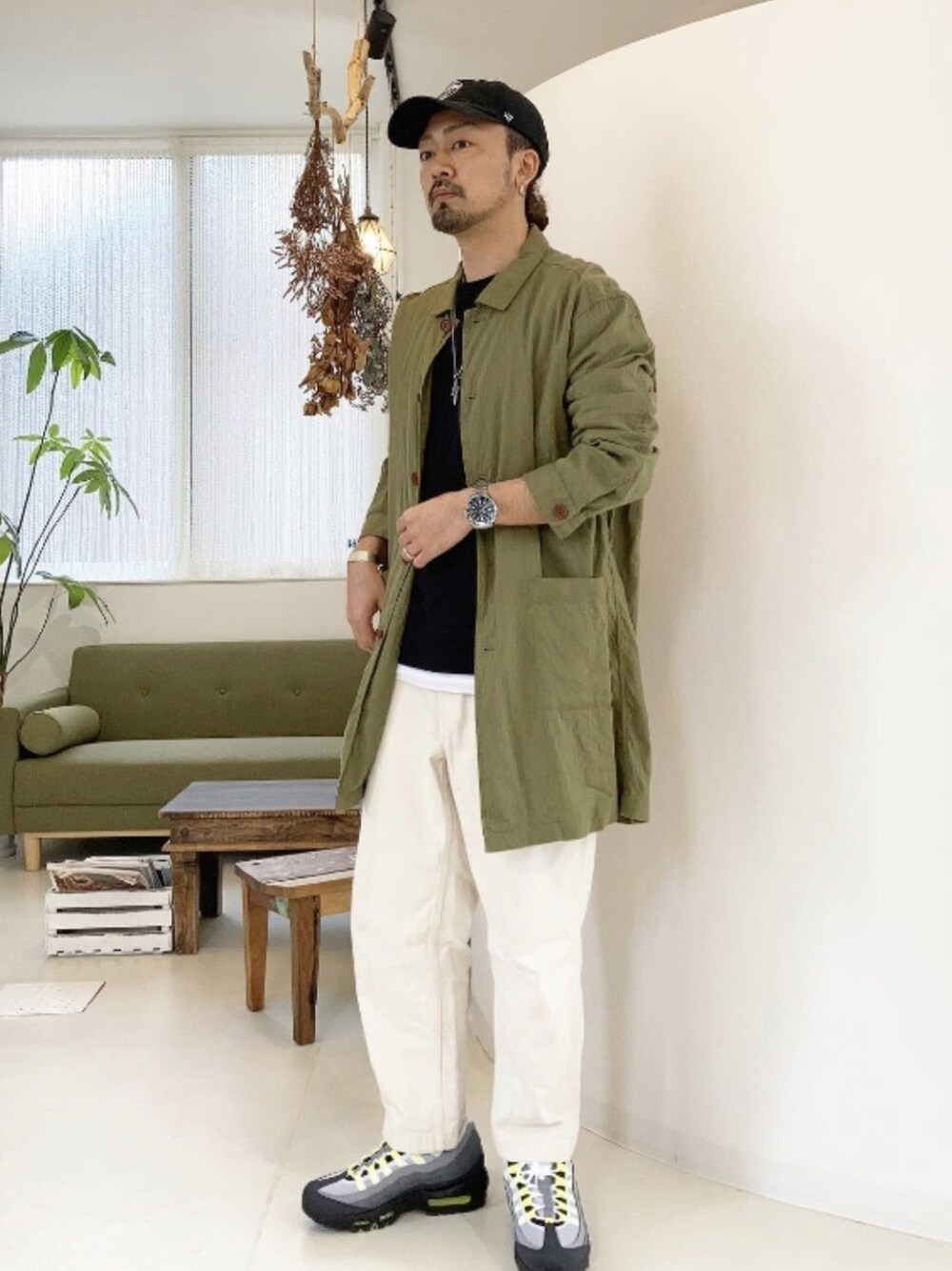 「春コーデ、シンプルコーデ、エアマックス、おしゃれさんと繋がりたい、ビックシルエット、NIKE、いいね、save、フォローお願いします🤑、ラフ」｜「47の別注 [フォーティーセブンブランド] SC 47 CORD CLEANUPMS キャップ（キャップ、ブラック系）」を使った、✂︎ NAOTO ✂︎さん（メンズ・170cm）の春コーディネートの1枚目の写真