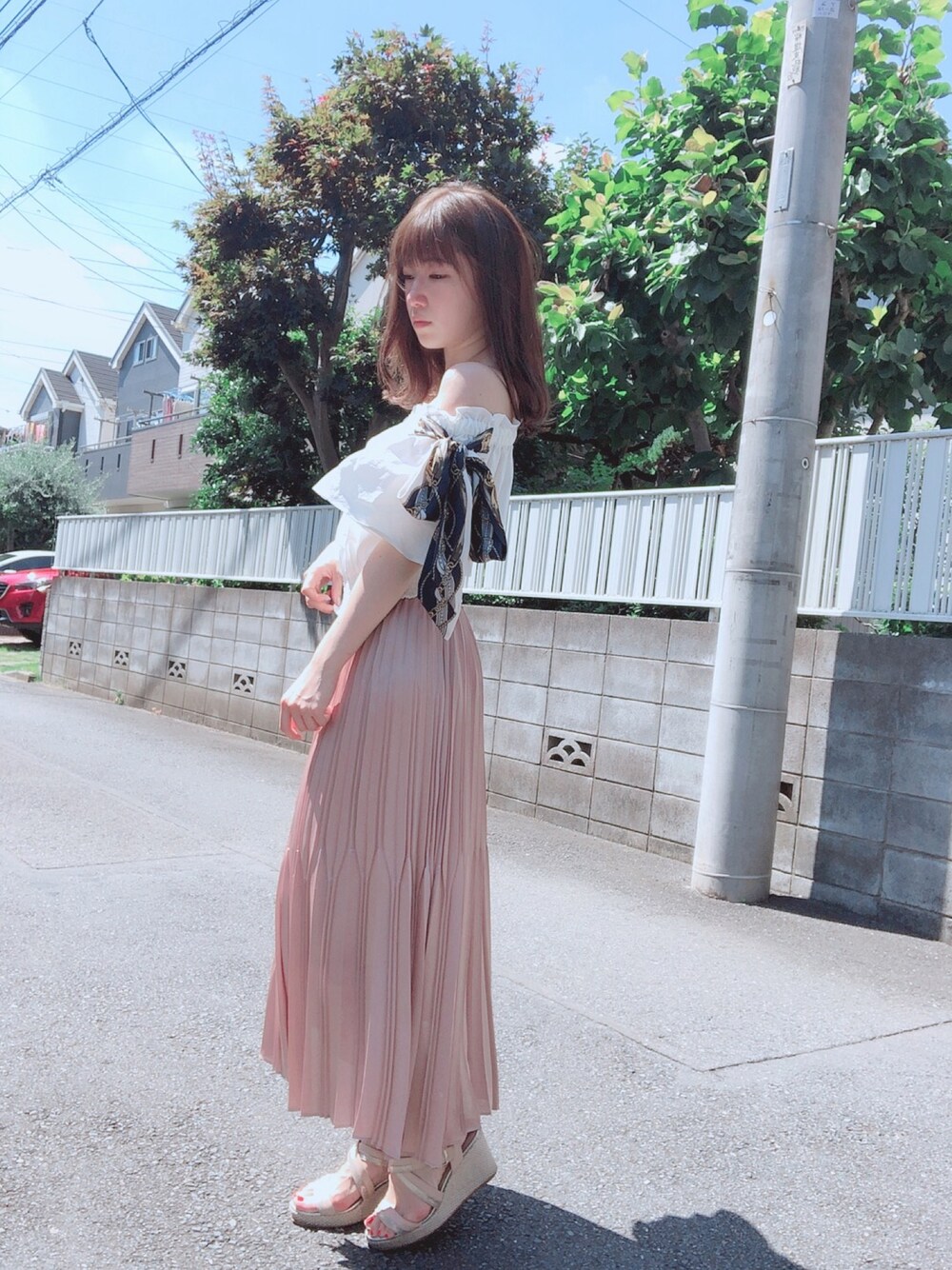 エイミーストワール スカーフリボンオフショル eimy istoire（エイミーイストワール）の「スカーフリボンオフ