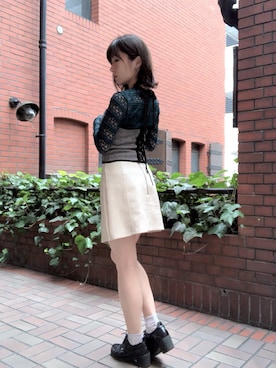 「アイテム（チューブトップ、イエロー系）」を使った、RUUさん（レディース・156cm）の秋コーディネート