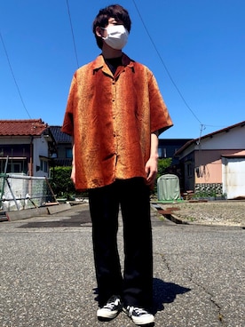 「bukht（ブフト）のアイテム（スラックス）」を使った、しらやまさん（メンズ・167cm）の夏コーディネート