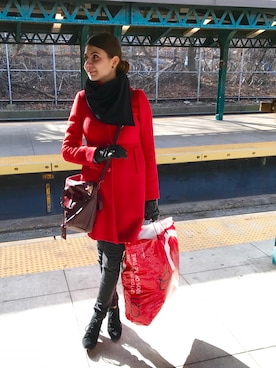 「red」｜「アイテム（ダウンジャケット/コート）」を使った、Yana (Smile Is It)さん（レディース・173cm）の春コーディネート