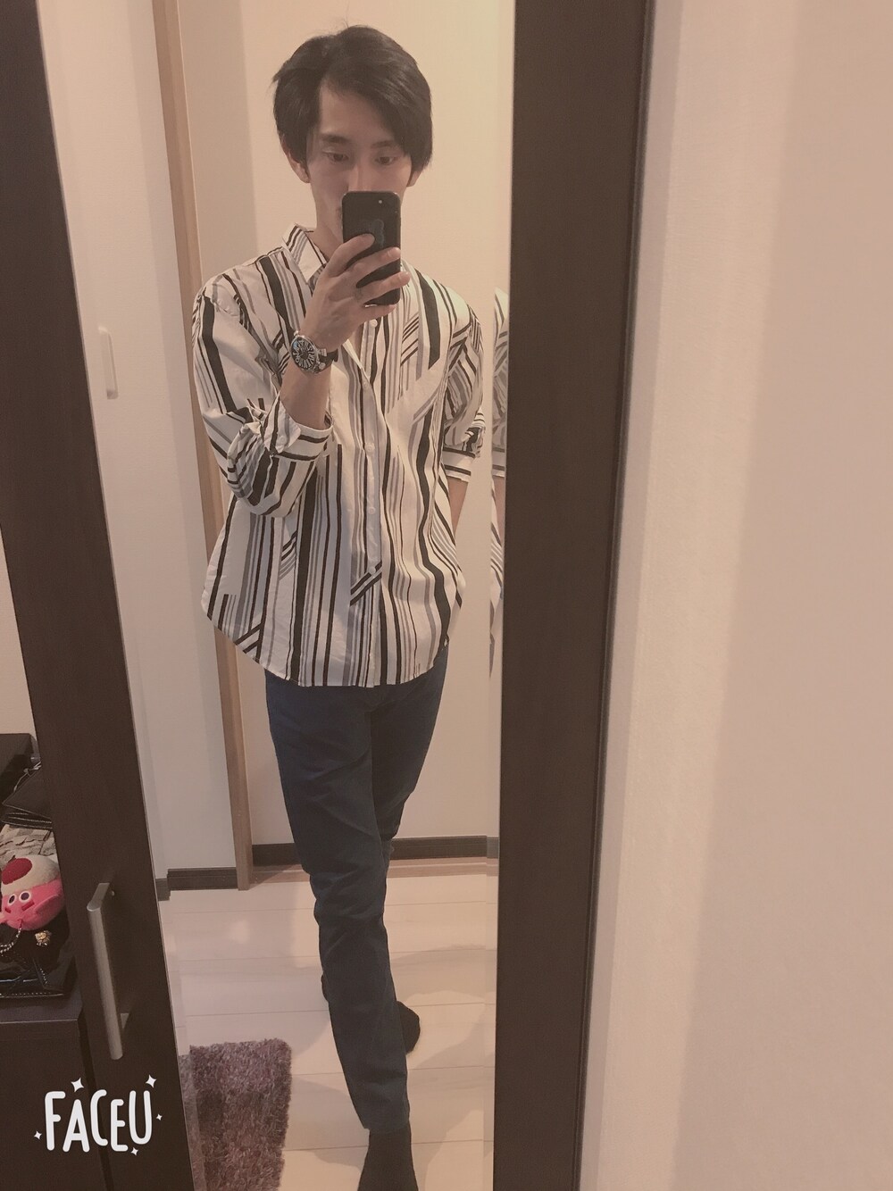 「おしゃれさんと繋がりたい、シンプルコーデ、ゆるコーデ、休日スタイル、アルマーニエクスチェンジ、ハレ(HARE)、COACH、ガガミラノ、美容、ディズニー」｜「HAREのアイテム（シャツ/ブラウス、ホワイト系）」を使った、よーすけさん（メンズ・170cm）の夏コーディネートの1枚目の写真