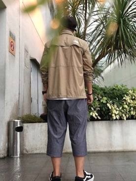 「Gramicci（グラミチ）のアイテム（キャップ）」を使った、Director Kwokさん（メンズ・175cm）の夏コーディネート